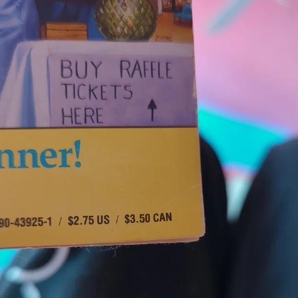 Sleepover Friends Book #34 - Picture 2 of 4